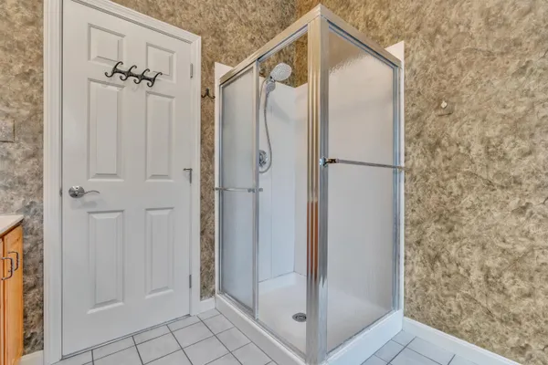 $560,000 | 40 Stratham Green Road, Stratham, NH 03885