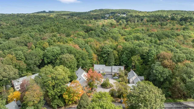 $614,900 | 40 Stratham Green Road, Stratham, NH 03885