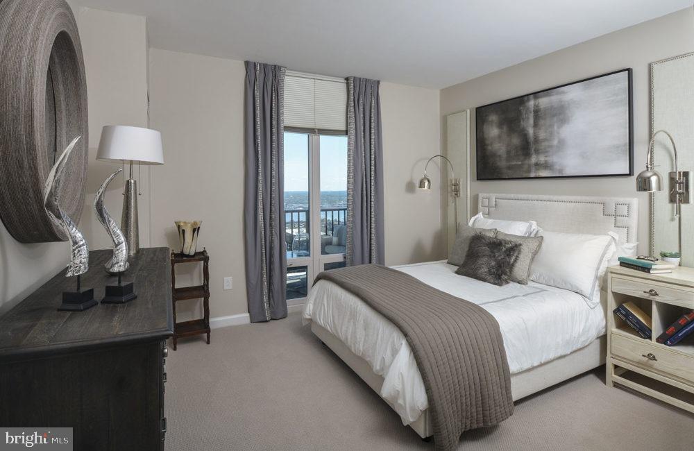 200 West Washington Square, Unit 1907 Philadelphia, PA 19106 - Photo 23 of 33