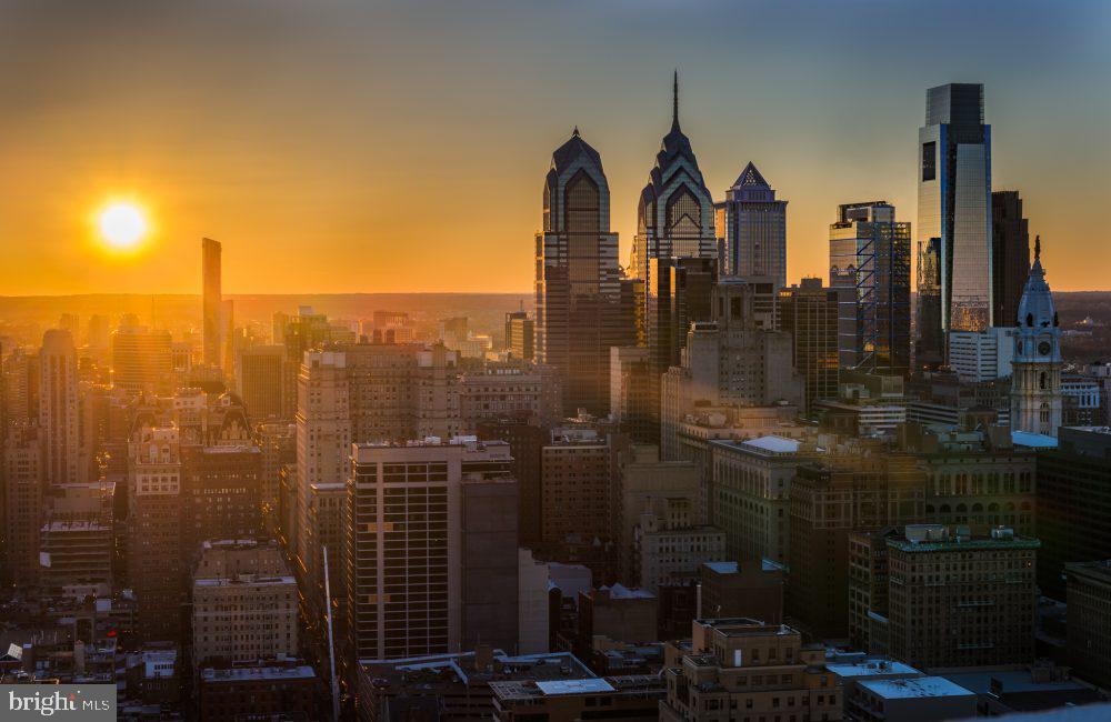 200 West Washington Square, Unit 1907 Philadelphia, PA 19106 - Photo 29 of 33