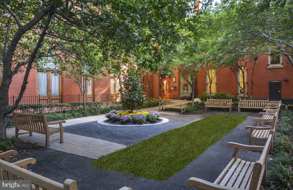 200 West Washington Square, Unit 1907 Philadelphia, PA 19106 - Photo 4 of 33