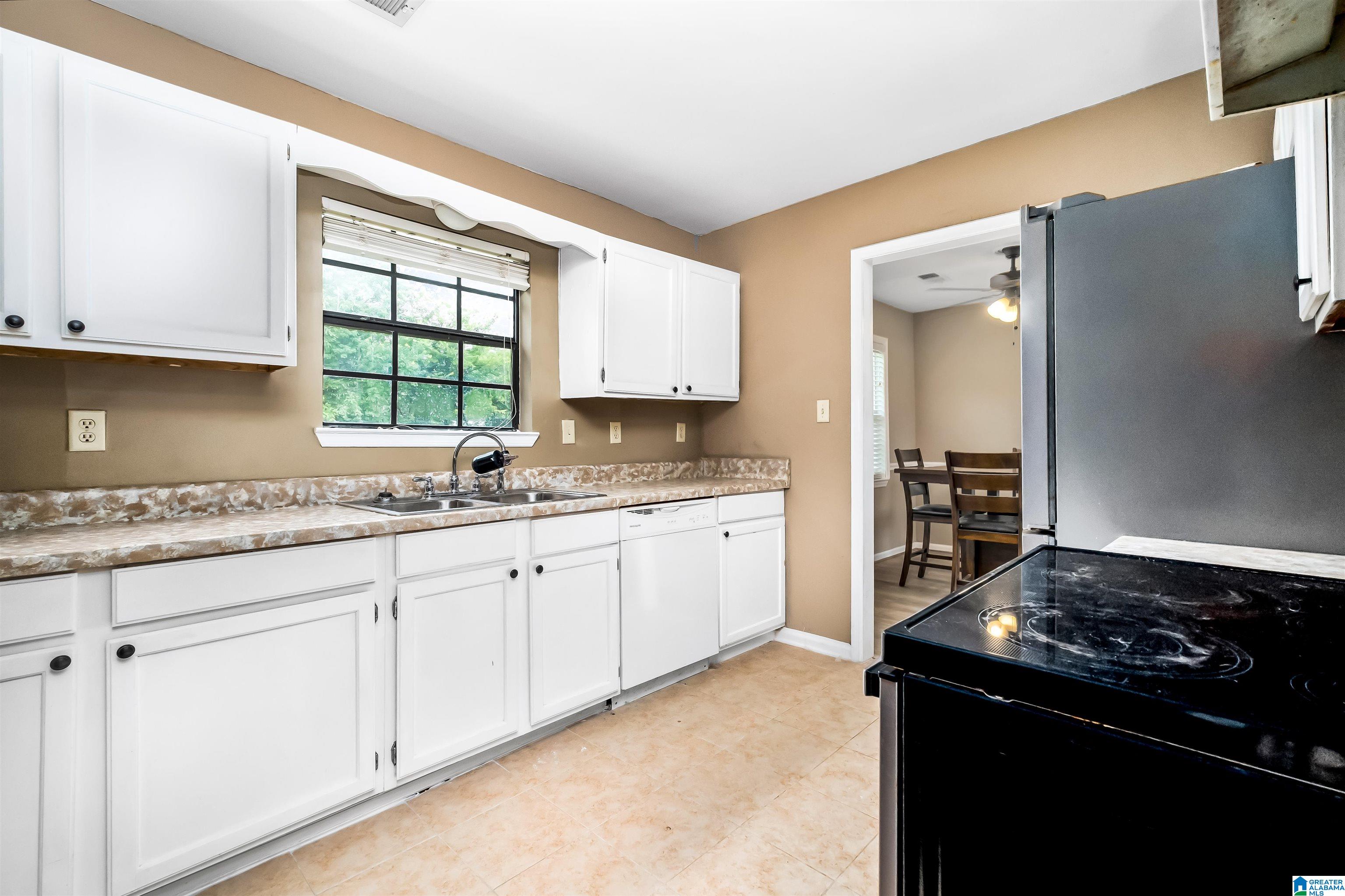 125 Mangrove Drive Alabaster, AL 35007 - Photo 12 of 38