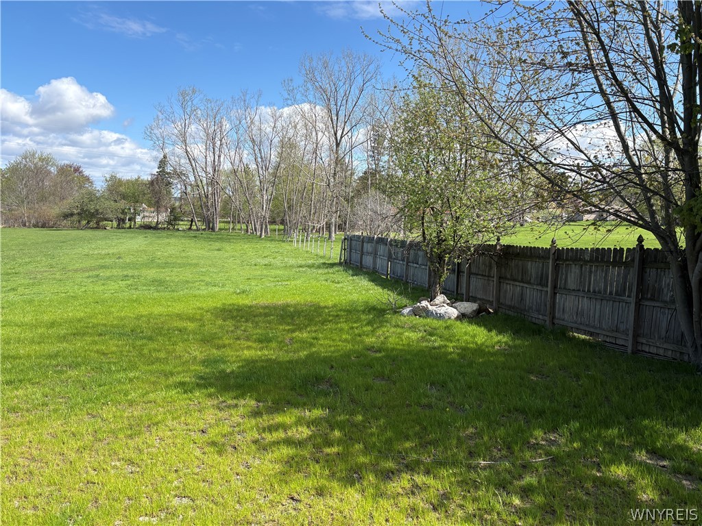 5200 Berg Road West Seneca, NY 14218 - Photo 15 of 43