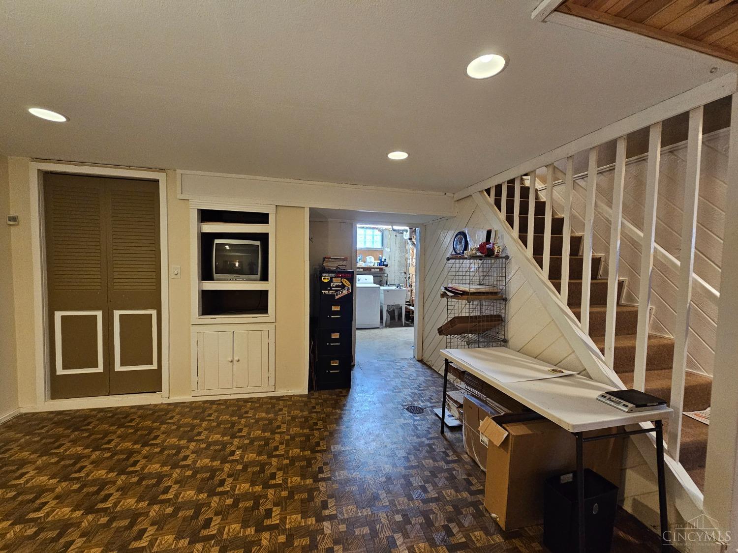 3426 Rocker Drive Cincinnati, OH 45239 - Photo 31 of 37
