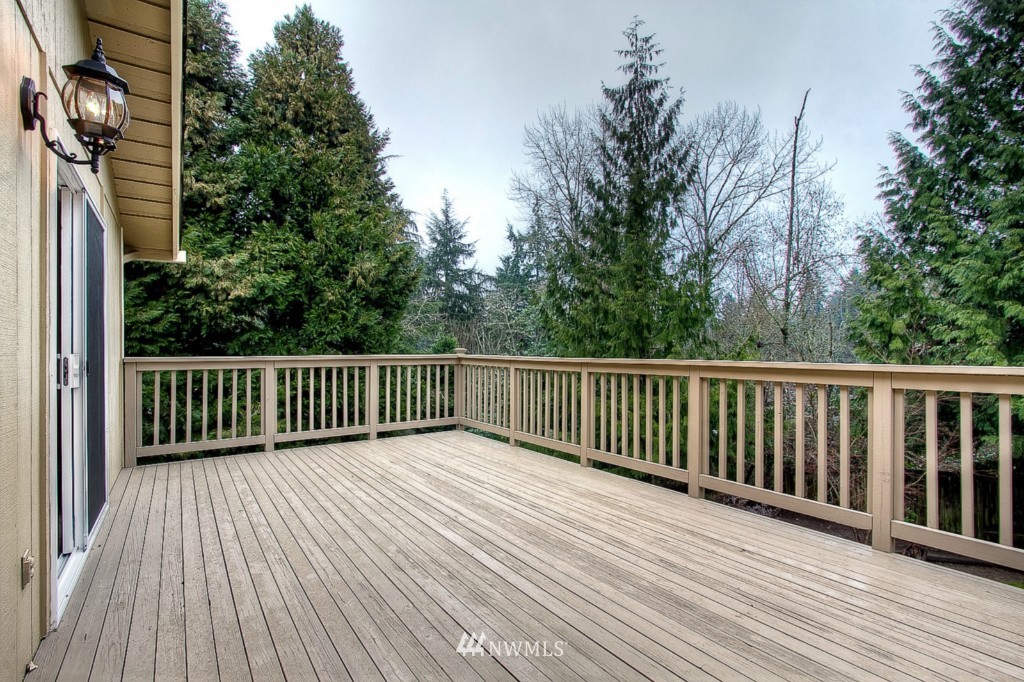 22027 1st Place West Bothell, WA 98021 - Photo 14 of 17 Gallery Image 14