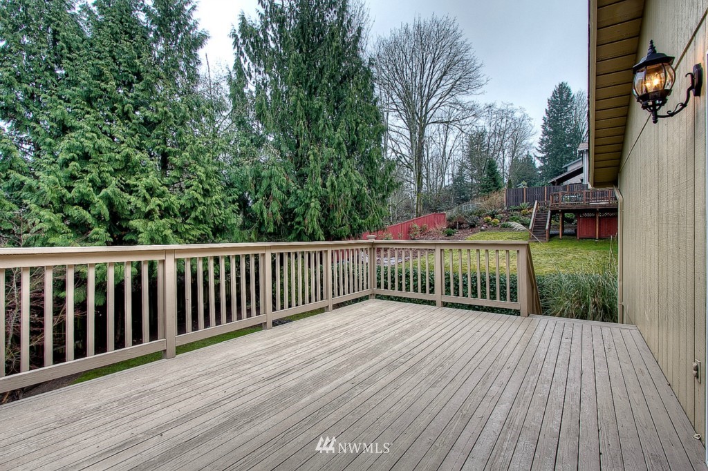 22027 1st Place West Bothell, WA 98021 - Photo 15 of 17 Gallery Image 15