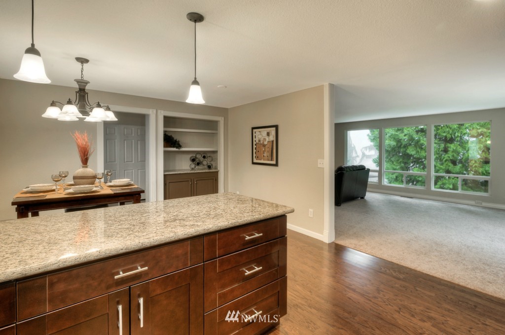 22027 1st Place West Bothell, WA 98021 - Photo 5 of 17 Gallery Image 5