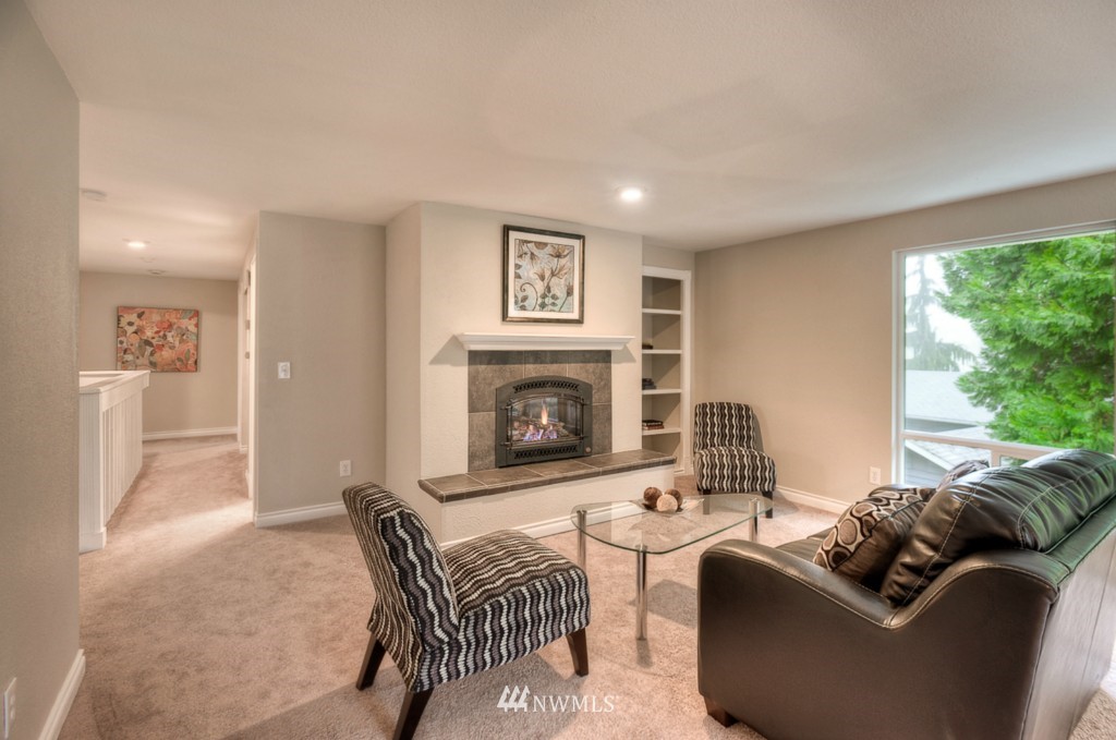 22027 1st Place West Bothell, WA 98021 - Photo 7 of 17 Gallery Image 7