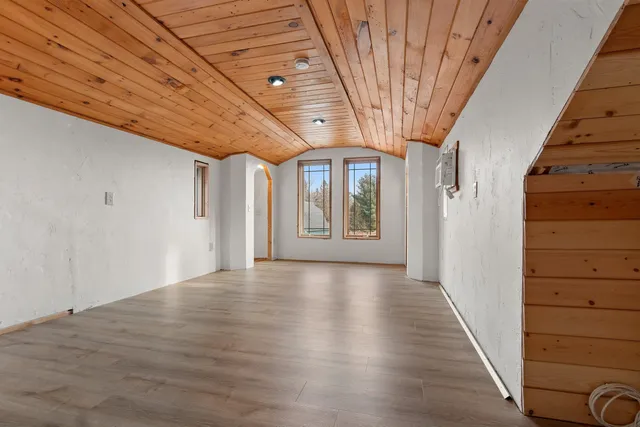 $384,900 | 7861 County Road East, Oconto Falls, WI 54154