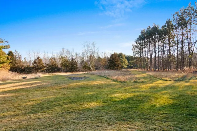 $384,900 | 7861 County Road East, Oconto Falls, WI 54154