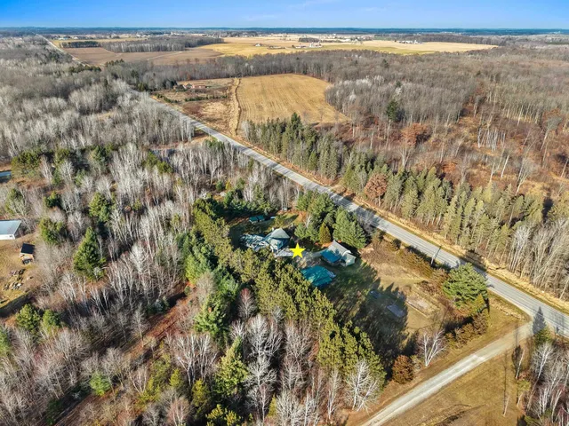 $384,900 | 7861 County Road East, Oconto Falls, WI 54154
