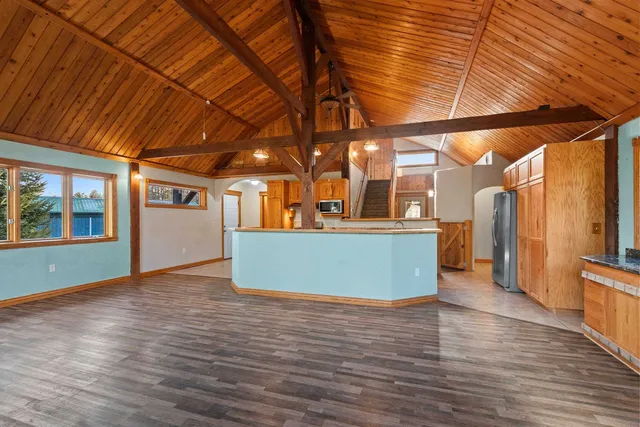 $384,900 | 7861 County Road East, Oconto Falls, WI 54154