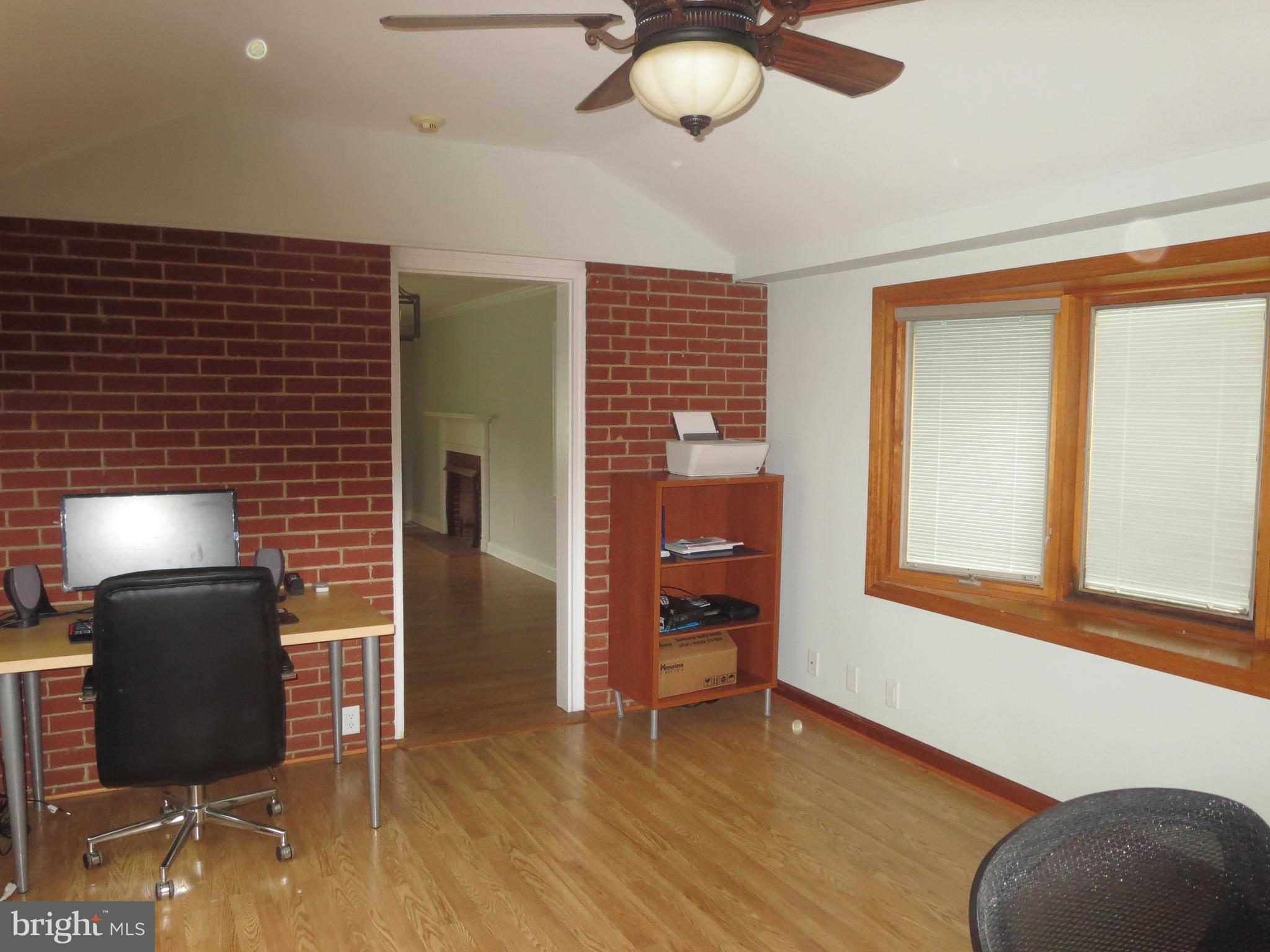 228 Beverly Road Newark, DE 19711 - Photo 6 of 19 Family Room