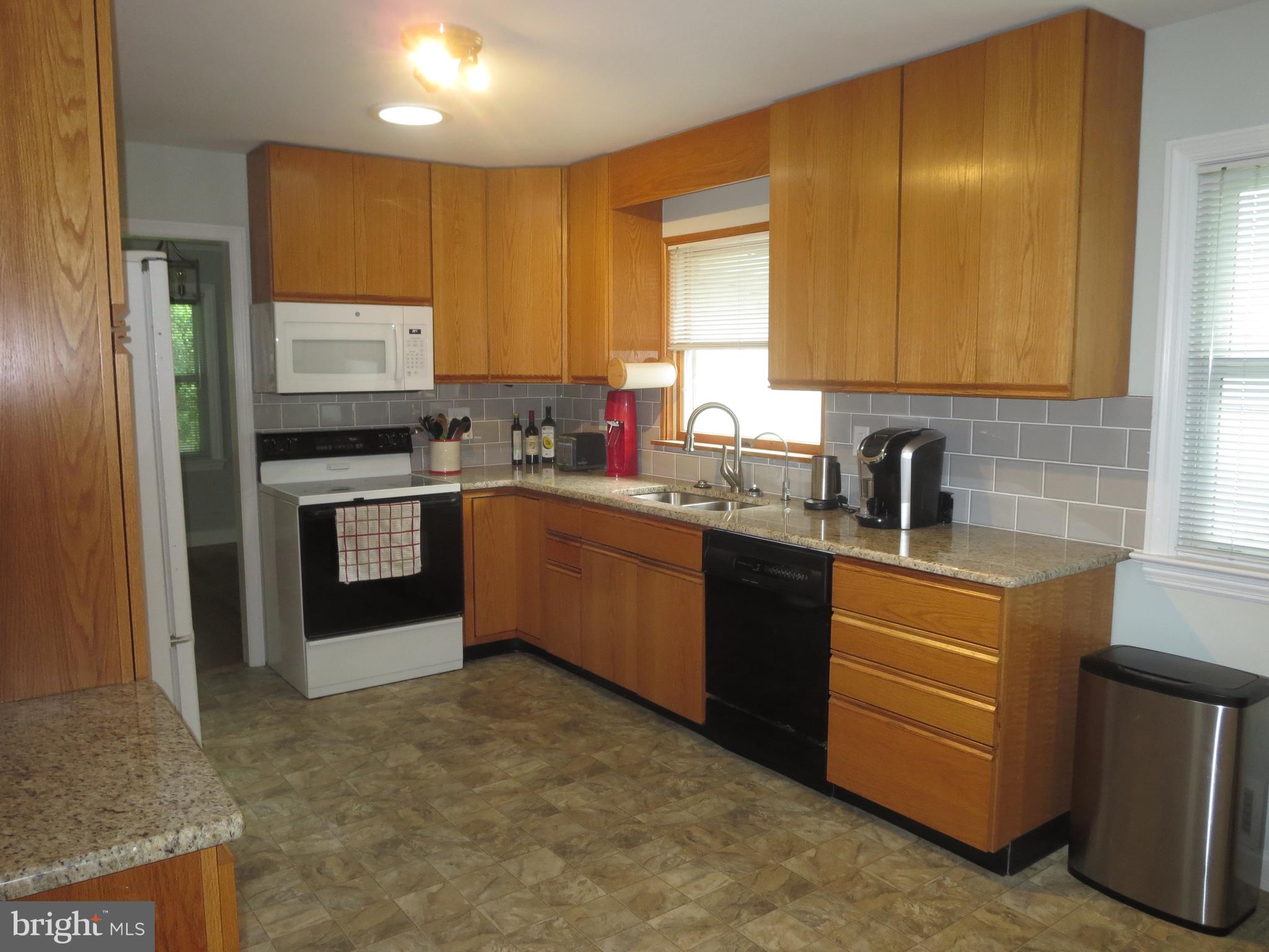228 Beverly Road Newark, DE 19711 - Photo 7 of 19 Kitchen