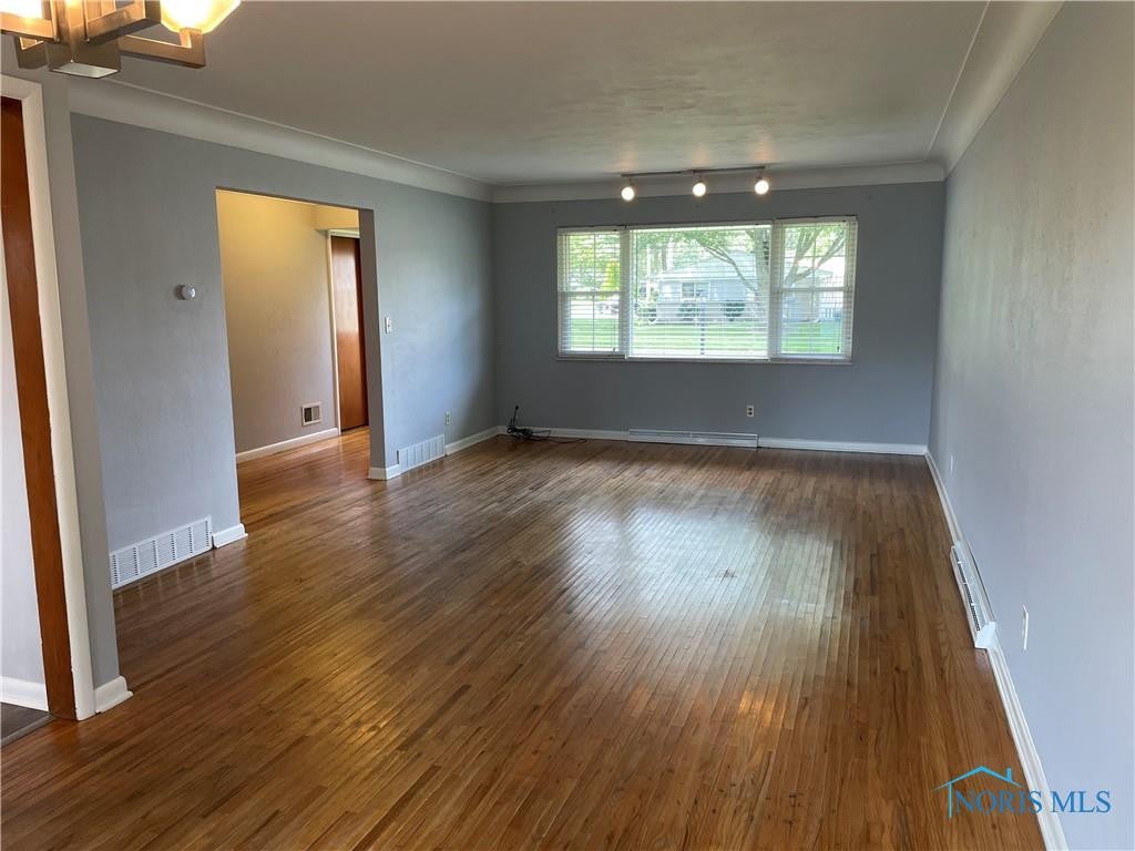 5504 East Rowland Road Toledo, OH 43613 - Photo 4 of 34 Gallery Image 4