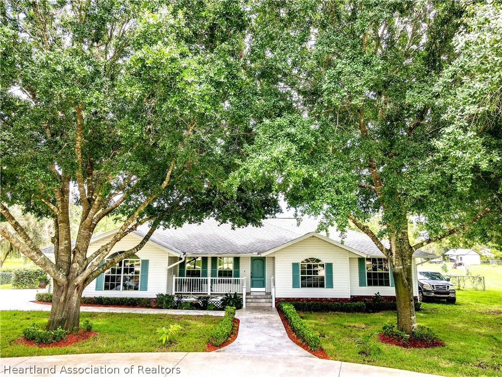 5204 Lime Road Sebring, FL 33875 - Photo 1 of 31 Gallery Image 1