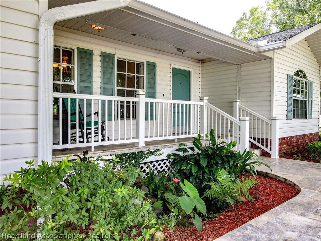 5204 Lime Road Sebring, FL 33875 - Photo 3 of 31 Gallery Image 3