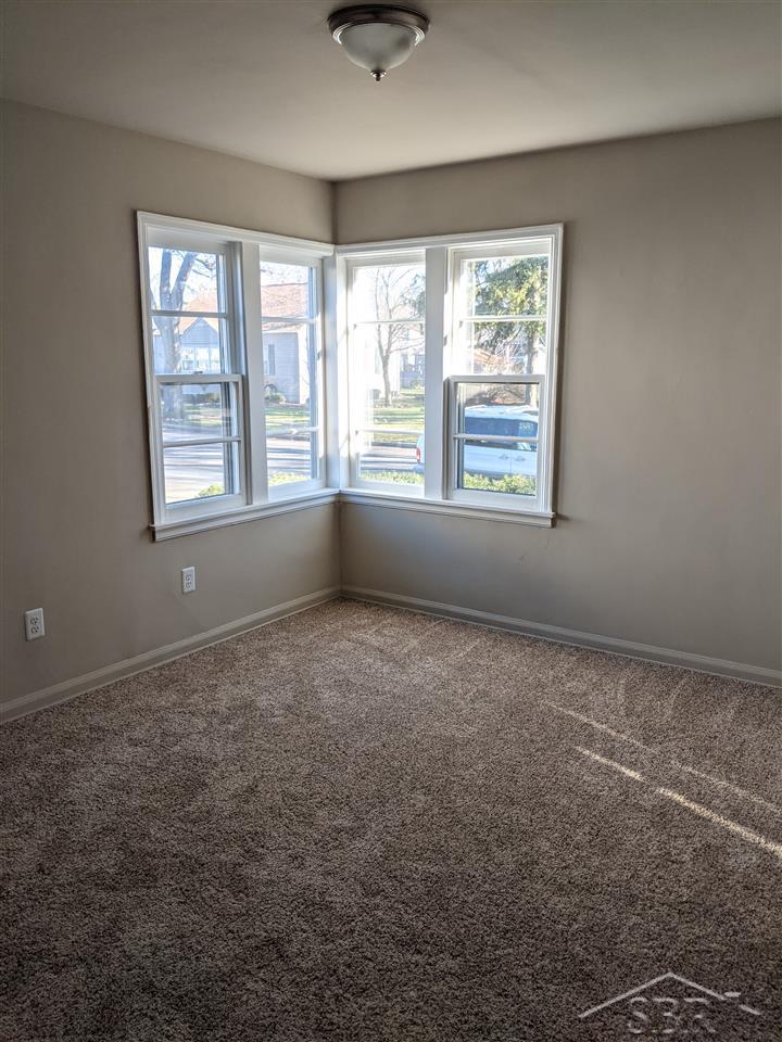 307 Cornell Street Bay City, MI 48708 - Photo 13 of 22 50030271-12.JPG
