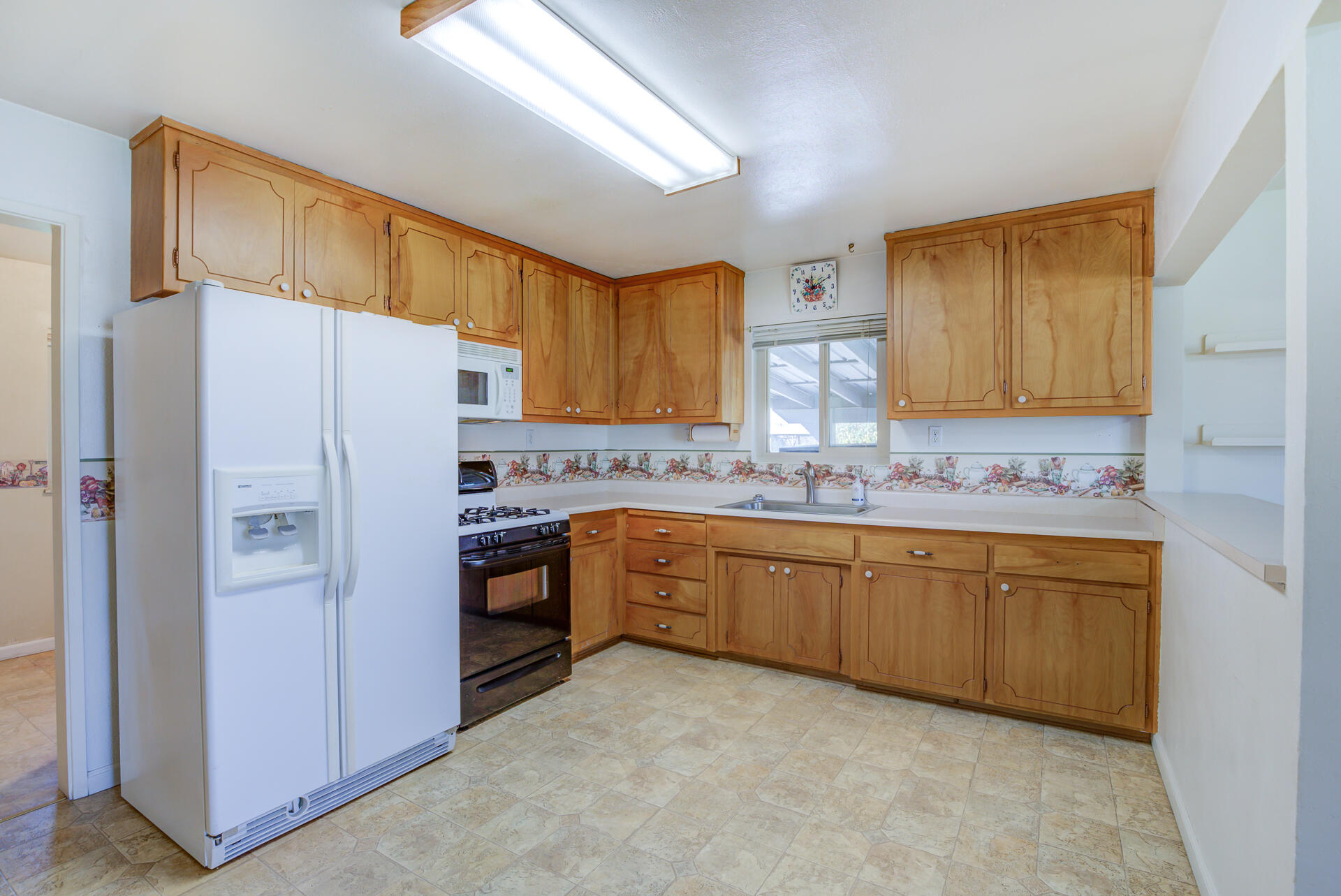 4592 Webb Road Anderson, CA 96007 - Photo 15 of 34 MLSLoads-3