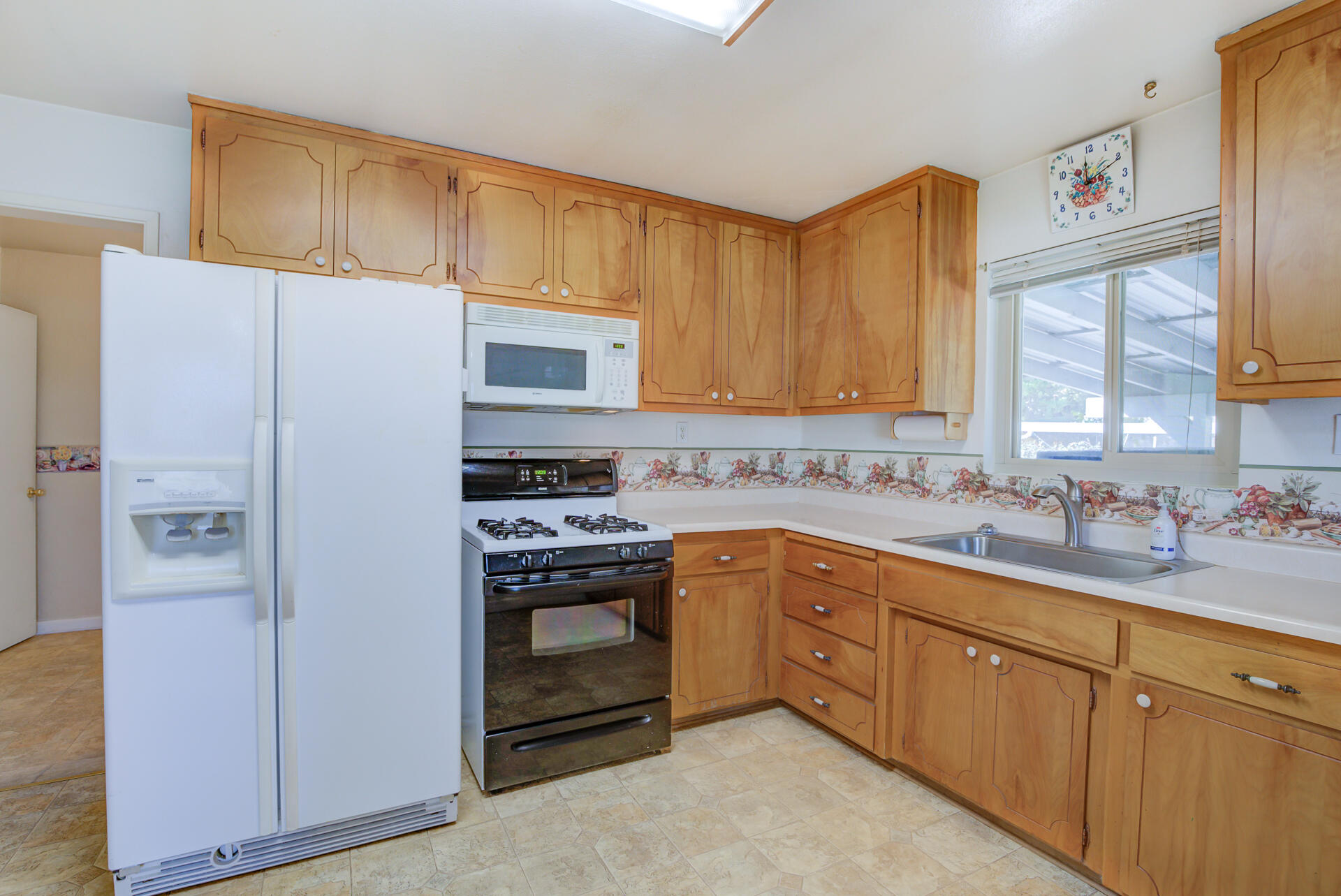 4592 Webb Road Anderson, CA 96007 - Photo 17 of 34 MLSLoads-9