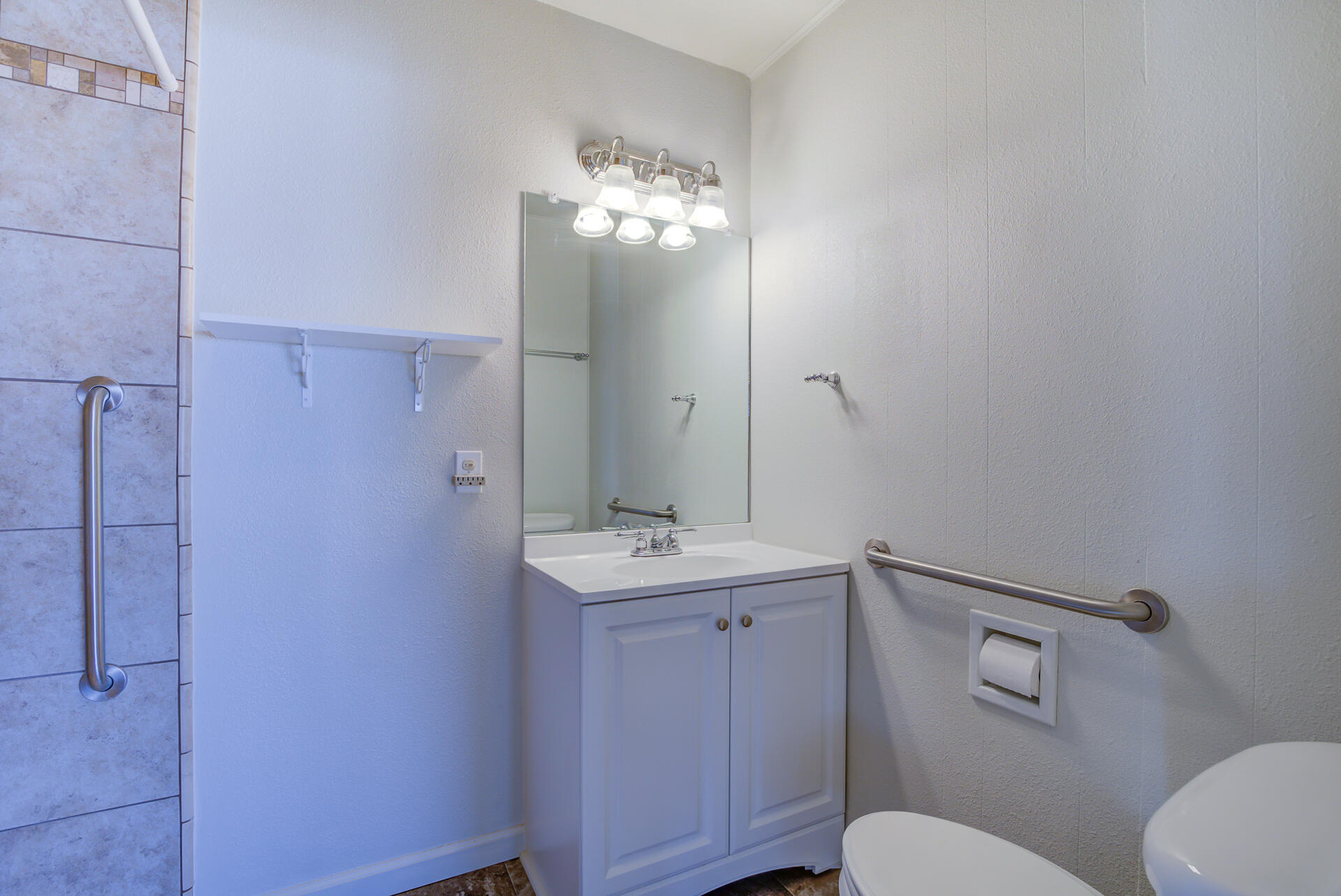 4592 Webb Road Anderson, CA 96007 - Photo 26 of 34 MLSLoads-31