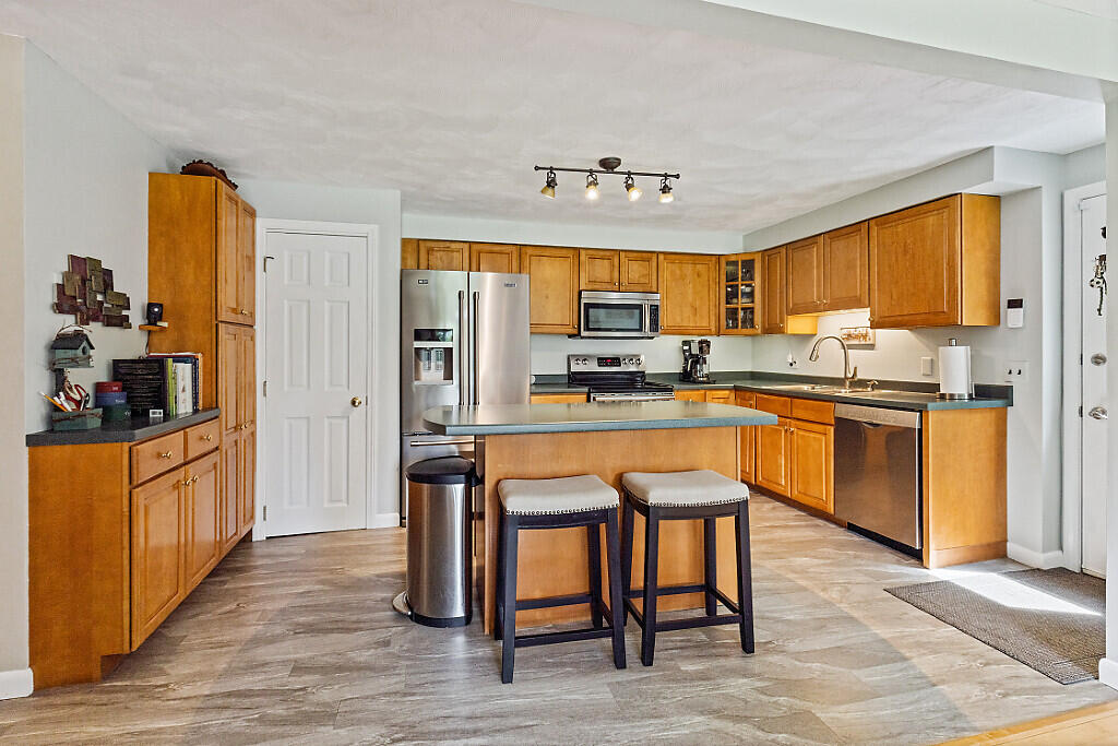158 Covell Road Fairfield, ME 04937 - Photo 6 of 52 39_BP5A0246_DxO_mls