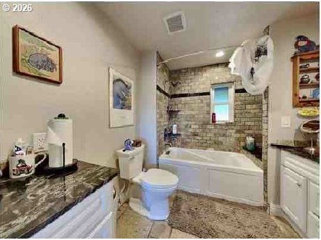 16870 Thompson Road Brookings, OR 97415 - Photo 14 of 43 Bathroom