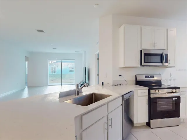 $2,095 | 4764 Waltham Forest Drive, Davenport, FL 33837