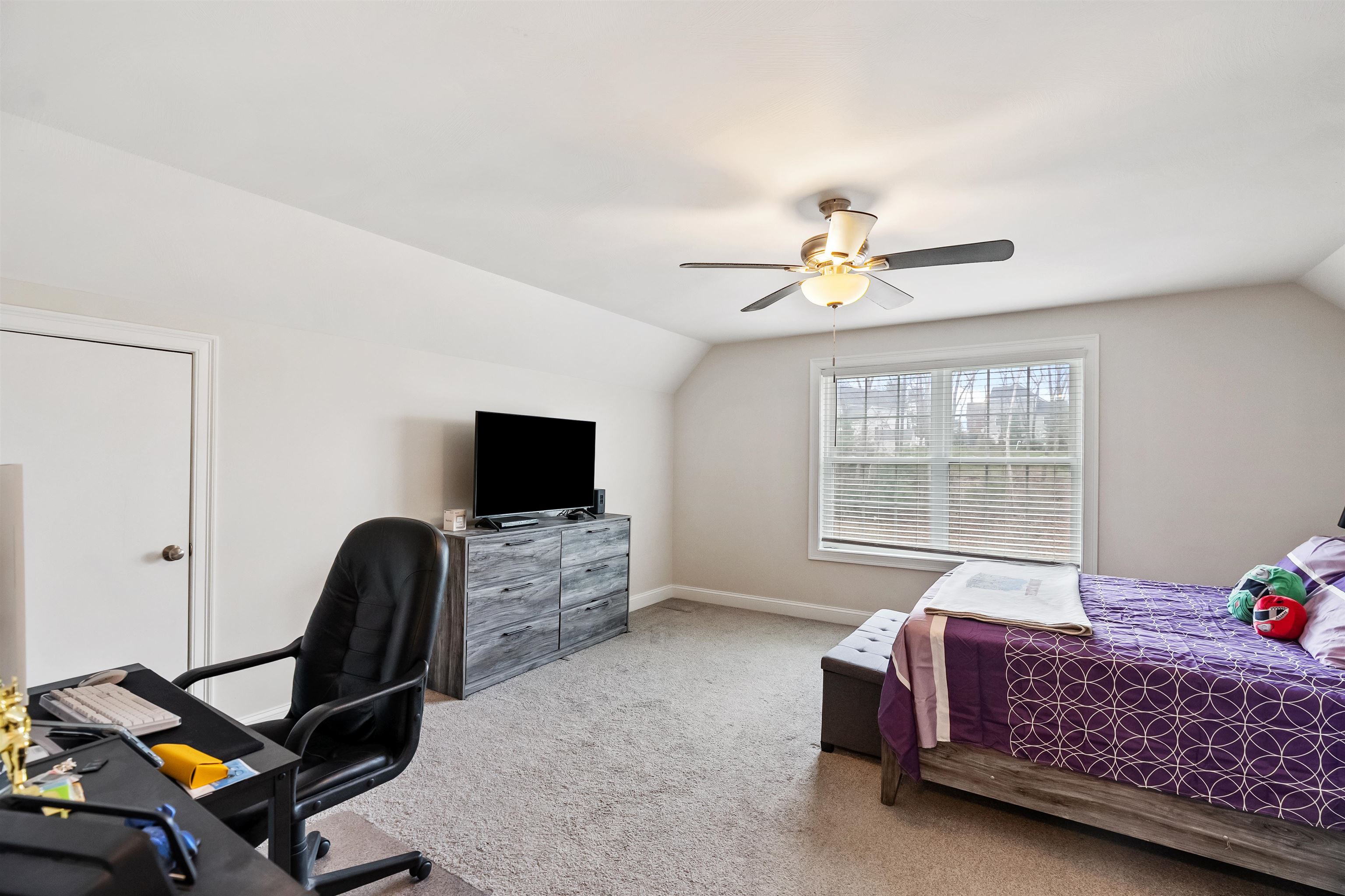 44 Sheffield Street Windham, NH 03087 - Photo 26 of 36