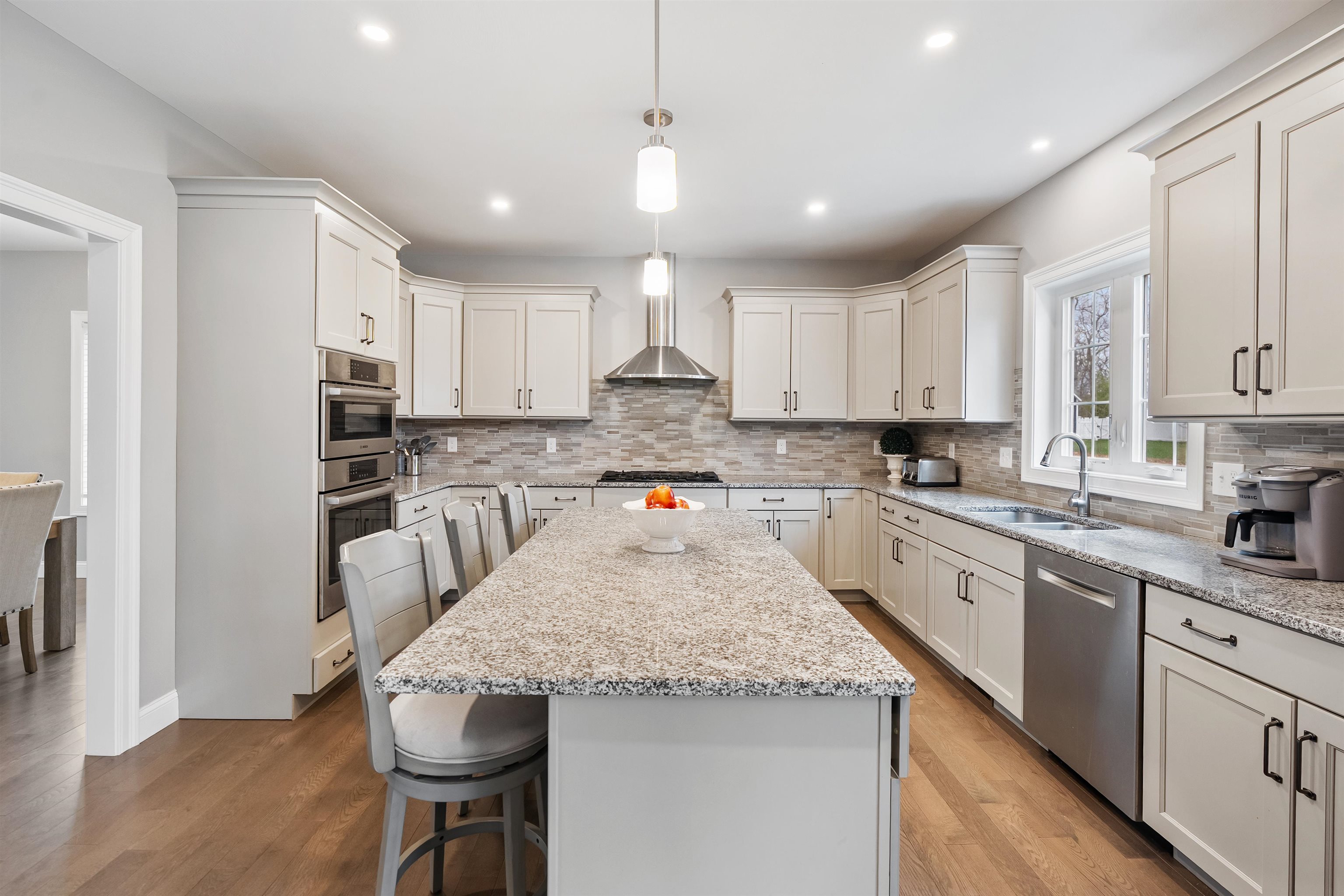 44 Sheffield Street Windham, NH 03087 - Photo 5 of 36