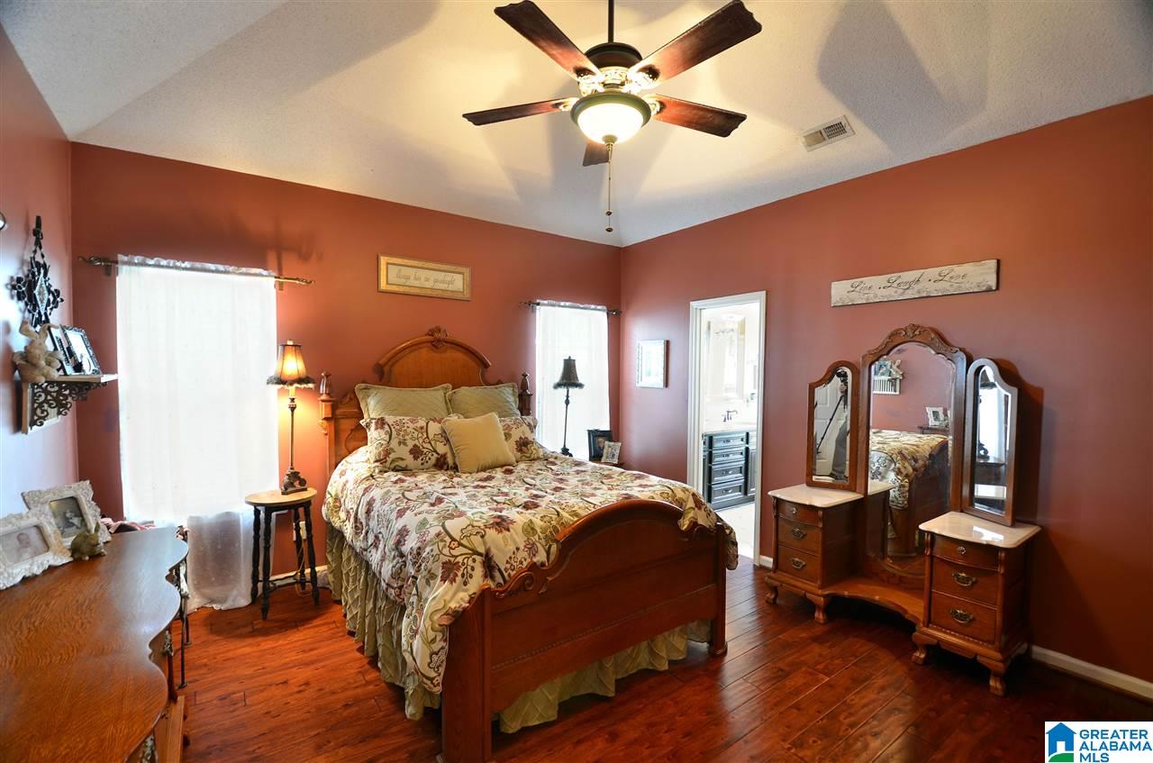 104 Hannah Circle Calera, AL 35040 - Photo 17 of 29
