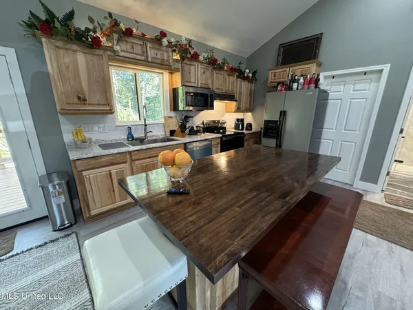 $224,500 | 2650 County Road 170, Oakland, MS 38948