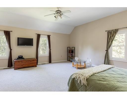 31 Edgewood Road Southborough, MA 01772 - Photo 25 of 34