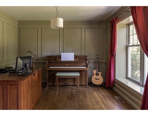 31 Edgewood Road Southborough, MA 01772 - Photo 4 of 34