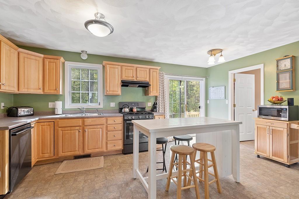 81 Charant Road Lowell, MA 01854 - Photo 17 of 42 Gallery Image 17