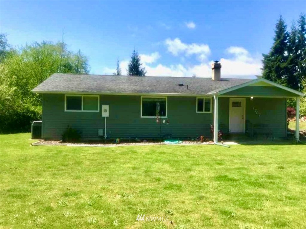 1707 Ranier Street Aberdeen, WA 98520 - Photo 2 of 24 Gallery Image 2