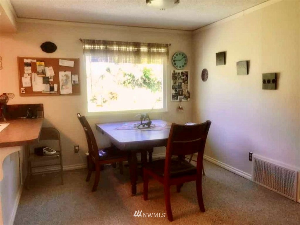 1707 Ranier Street Aberdeen, WA 98520 - Photo 10 of 24 Gallery Image 10