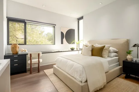 $16,000,000 | 465 Hale Street, Palo Alto, CA 94301