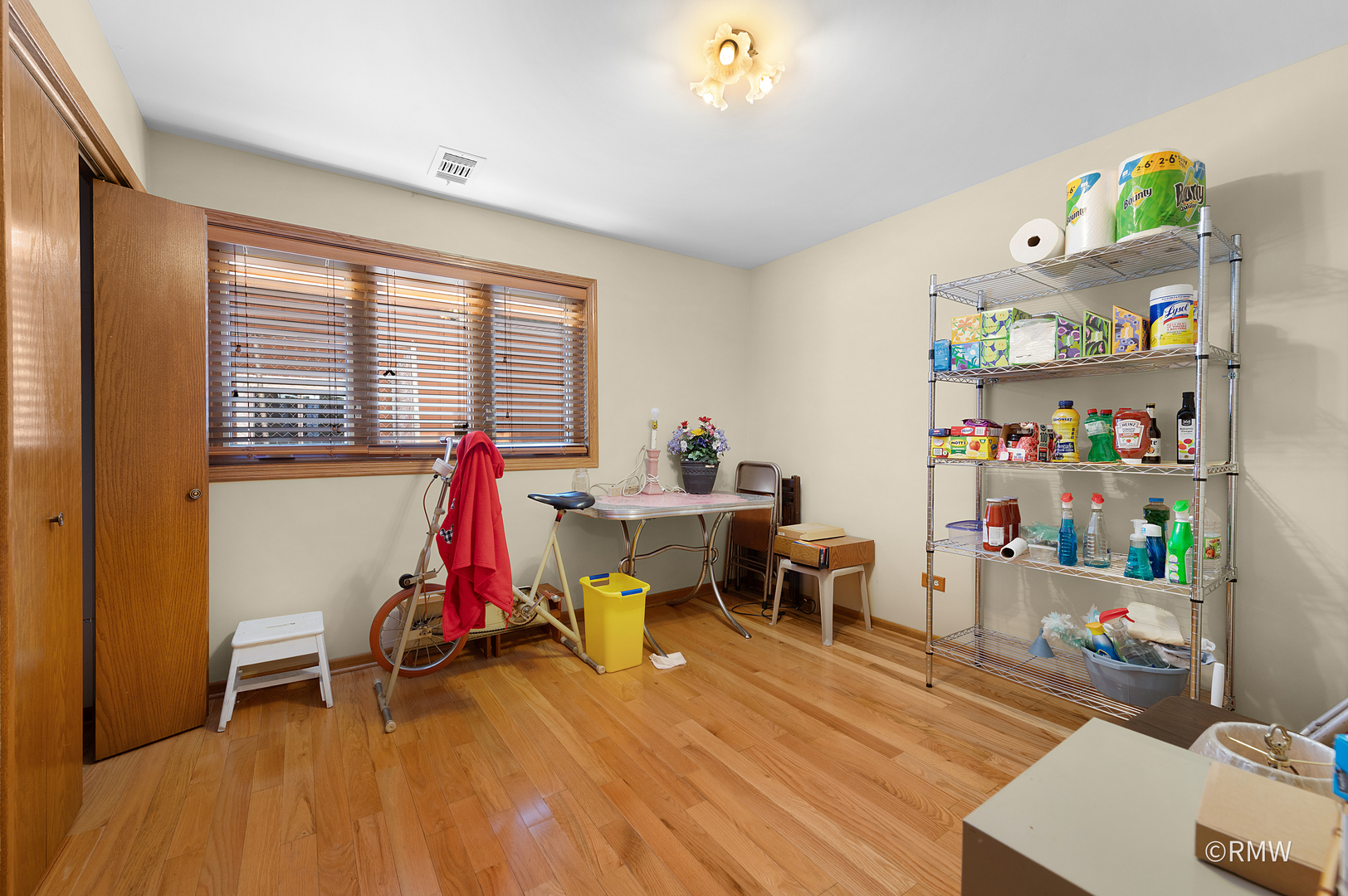 1113 Itasca Road Addison, IL 60101 - Photo 14 of 31