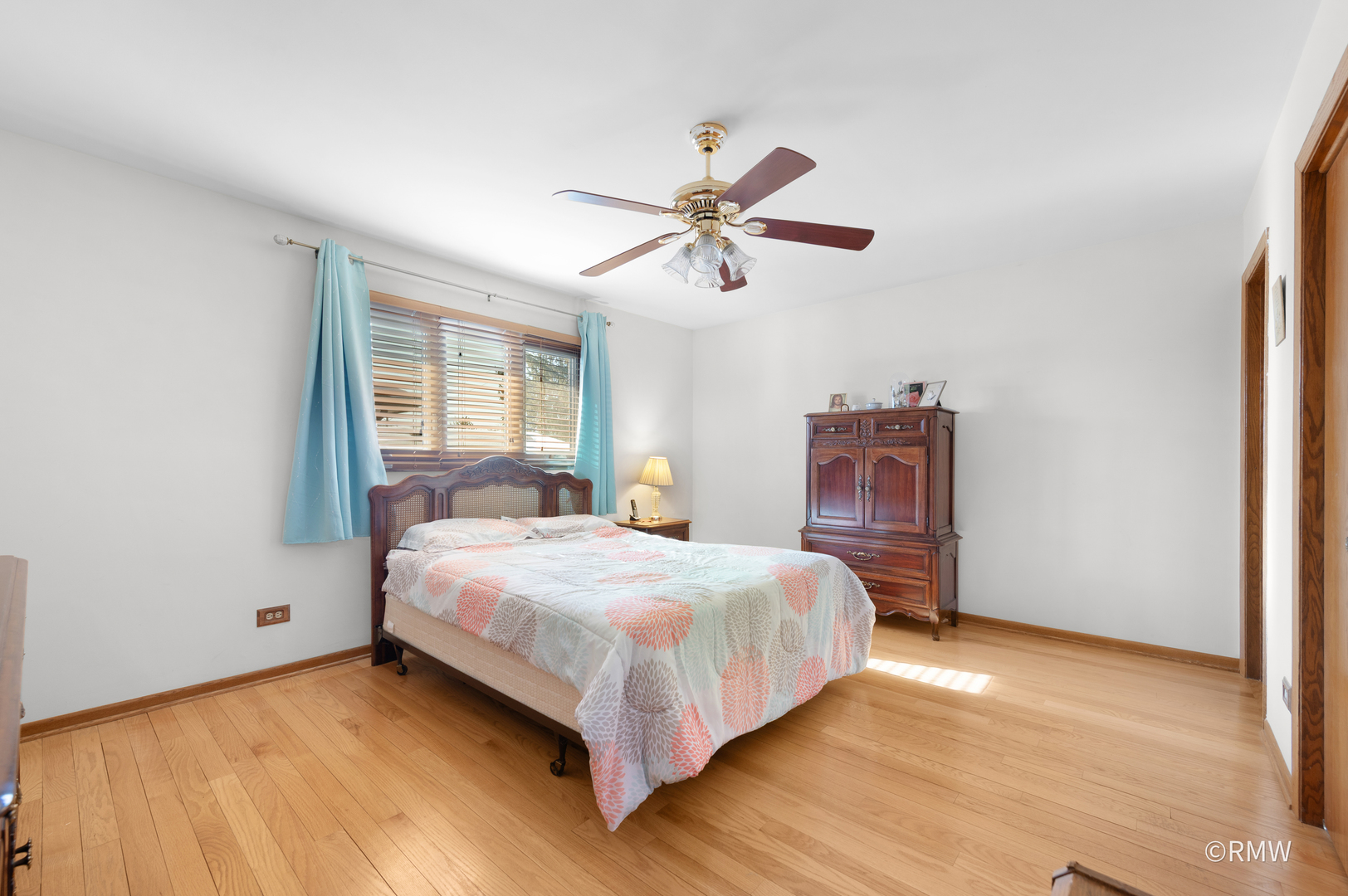 1113 Itasca Road Addison, IL 60101 - Photo 16 of 31