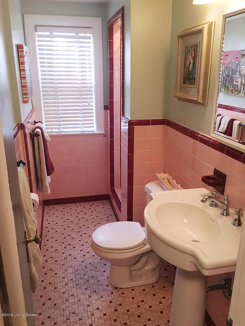 124 Fairmeade Road Louisville, KY 40207 - Photo 15 of 19 First Floor Full Bath next to Master Bedroom has it original look!