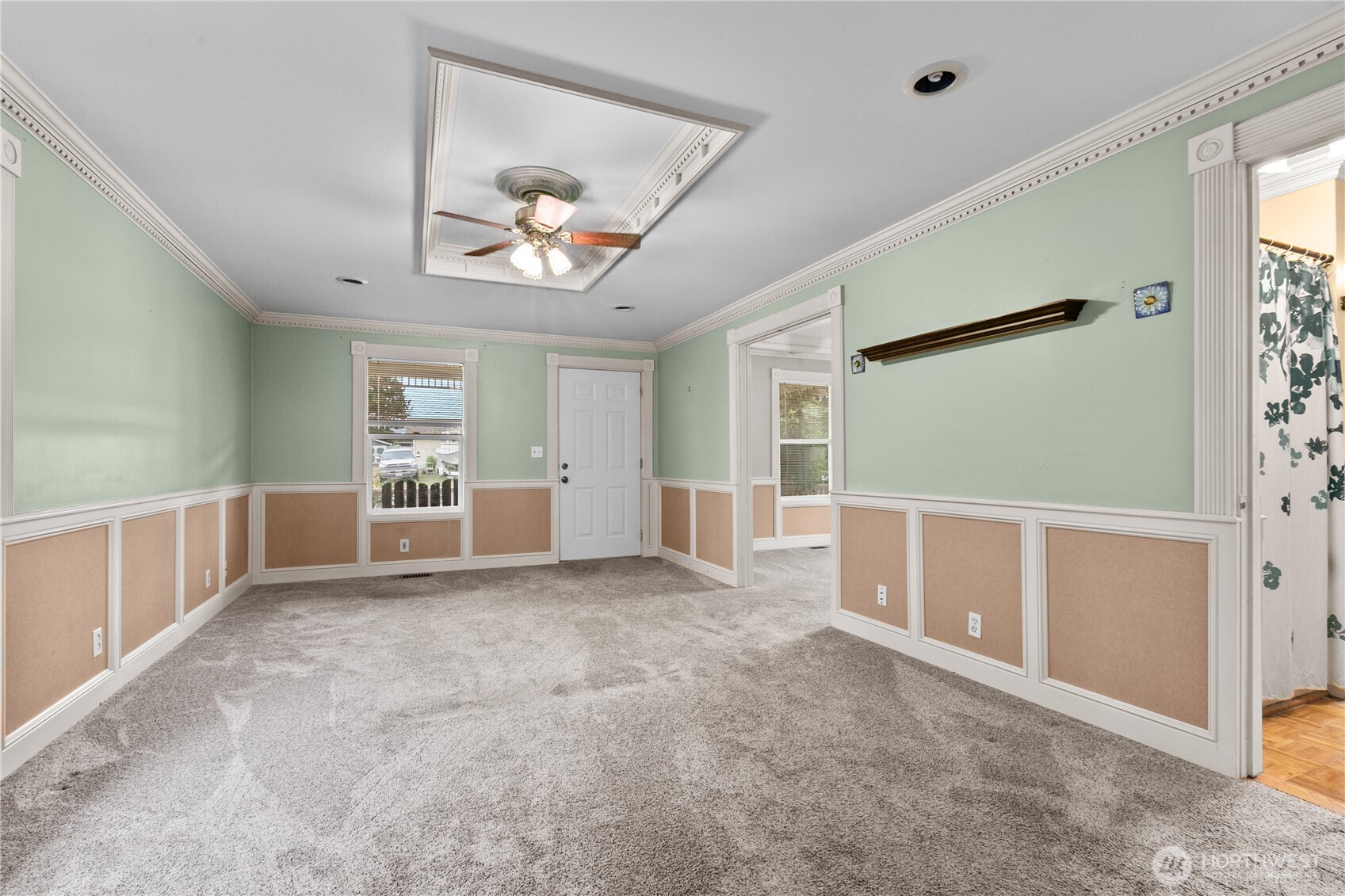 1108 18th Street Anacortes, WA 98221 - Photo 4 of 37 en view interior of the house