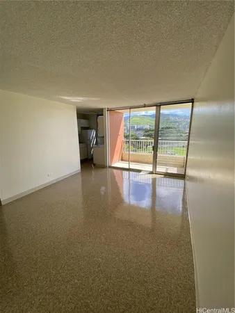 $1,600 | 2740 Kuilei Street, Unit 901, Honolulu, HI 96826