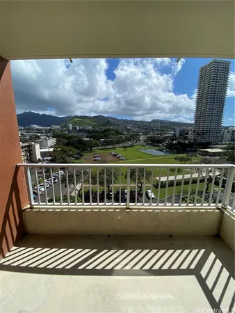 $1,600 | 2740 Kuilei Street, Unit 901, Honolulu, HI 96826
