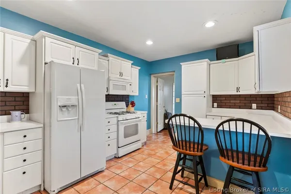 $274,900 | 115 Walnut Street, Madison, IN 47250