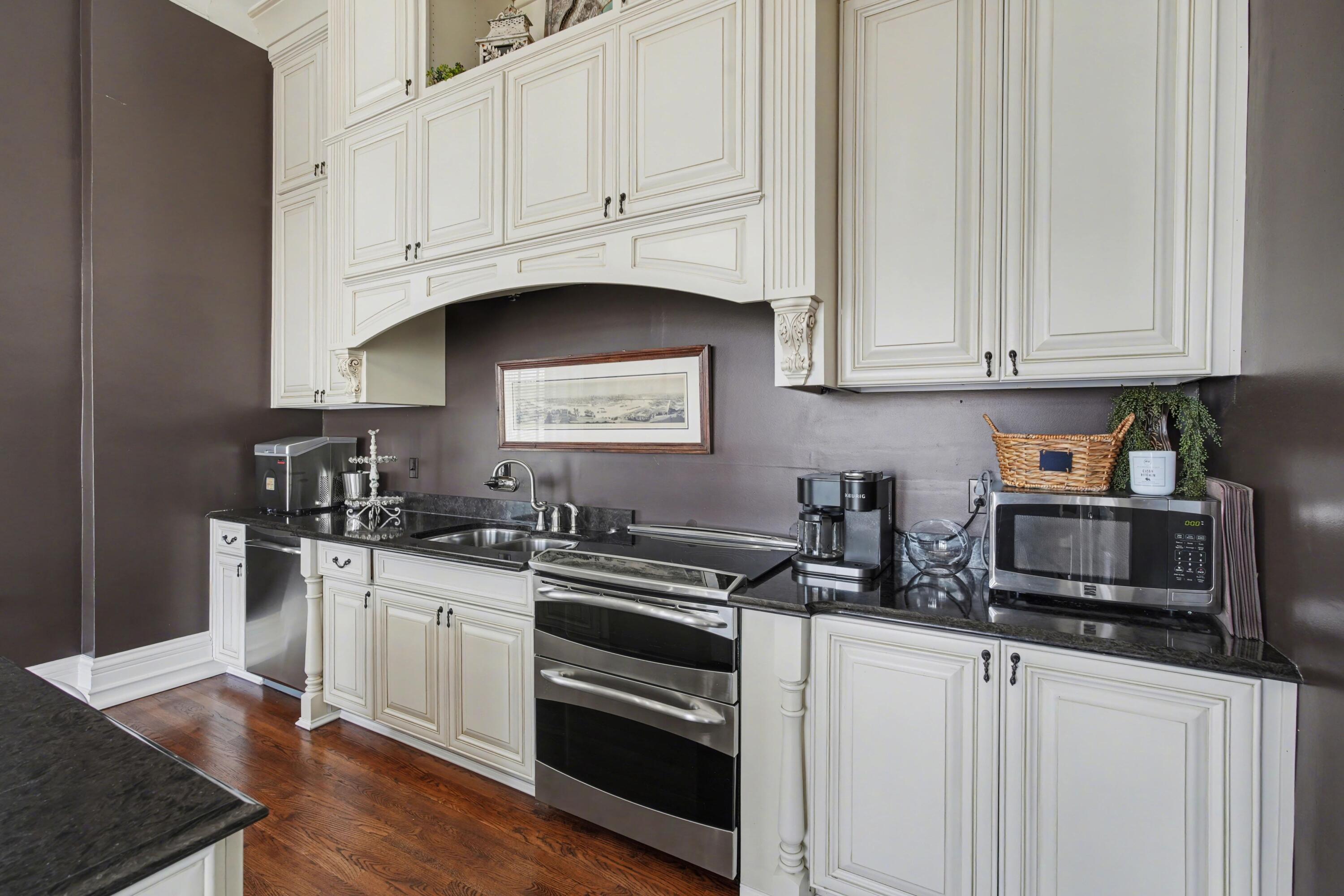 403 Riverside Drive Covington, KY 41011 - Photo 13 of 41