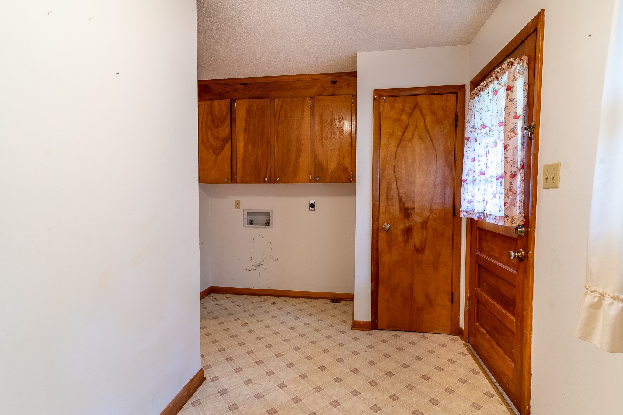 1521 Grandaddy Road Lawrenceburg, TN 38464 - Photo 16 of 44 Gallery Image 16