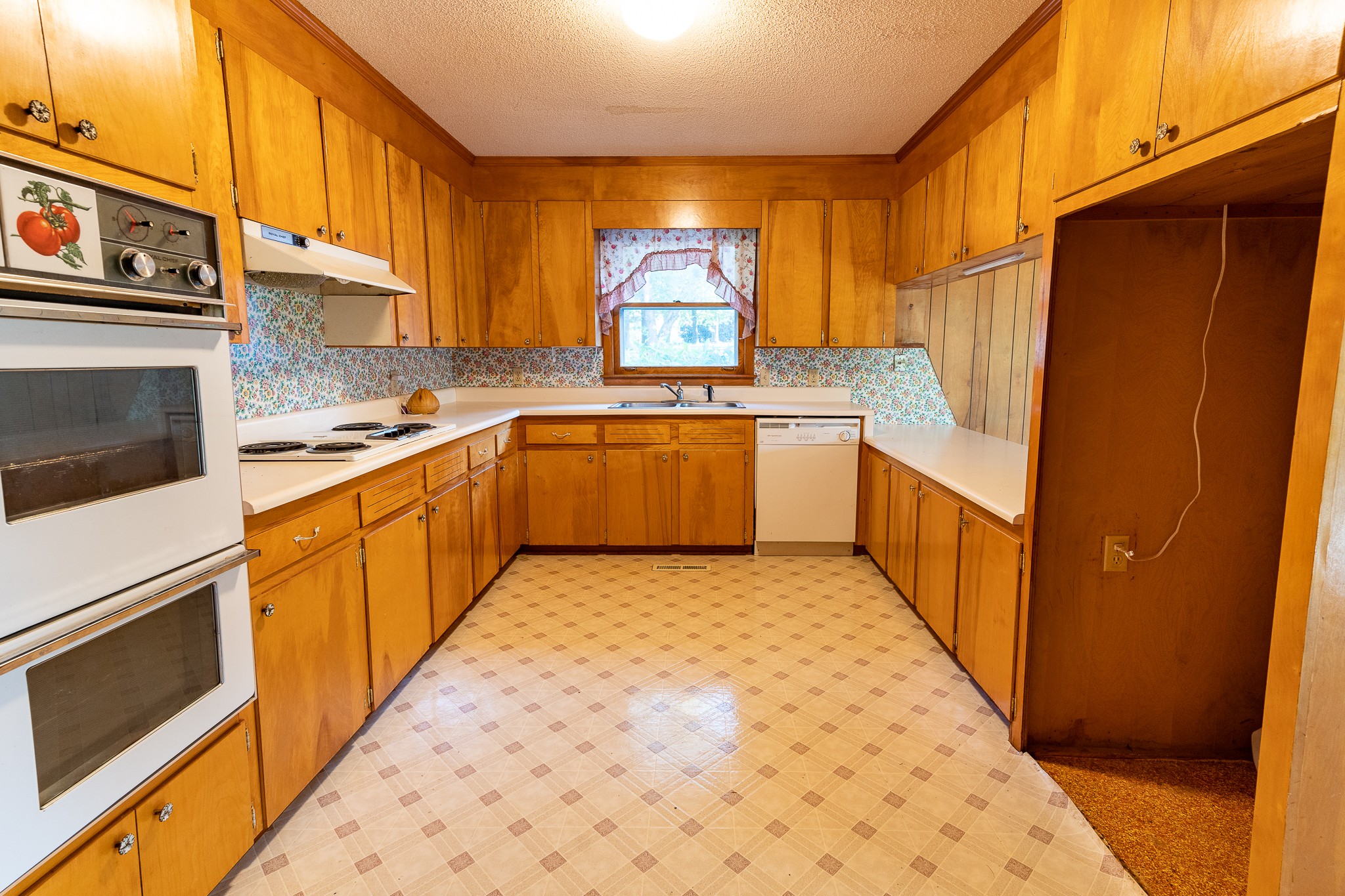 1521 Grandaddy Road Lawrenceburg, TN 38464 - Photo 17 of 44 Gallery Image 17