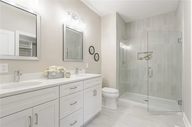 $539,900 | 253 Bretlyn Circle, Brighton, NY 14618