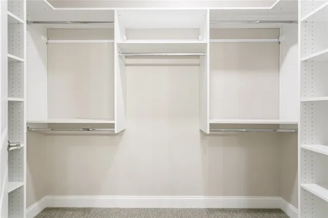 $539,900 | 253 Bretlyn Circle, Brighton, NY 14618